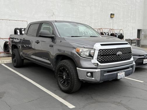 2019 Toyota Tundra SR5