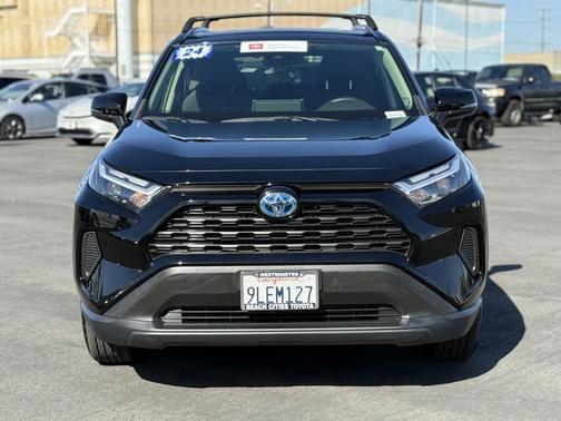2024 Toyota RAV4 Hybrid XLE