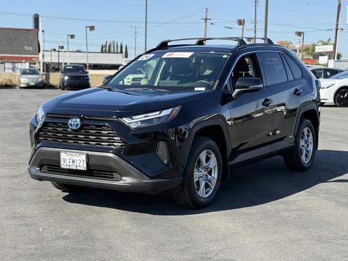 2024 Toyota RAV4 Hybrid XLE