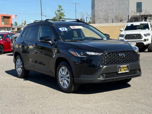 2022 Toyota Corolla Cross LE