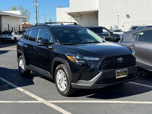 2022 Toyota Corolla Cross LE