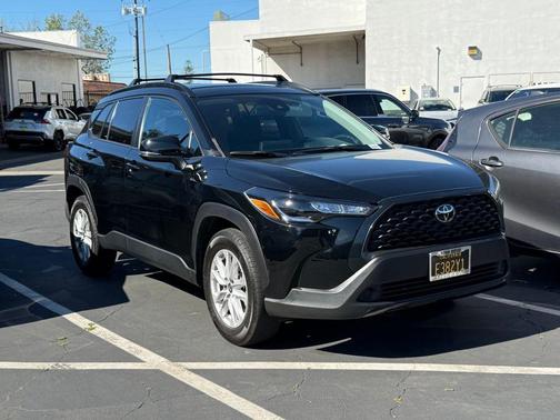 2022 Toyota Corolla Cross LE