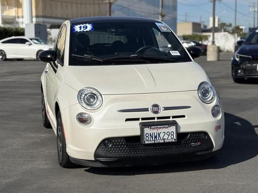 2019 FIAT 500e Battery Electric