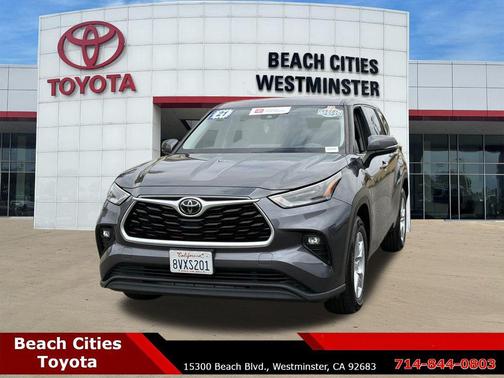 Magnetic Gray Metallic 2021 Toyota Highlander LE