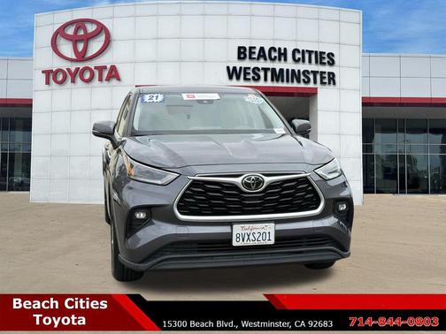 Magnetic Gray Metallic 2021 Toyota Highlander LE