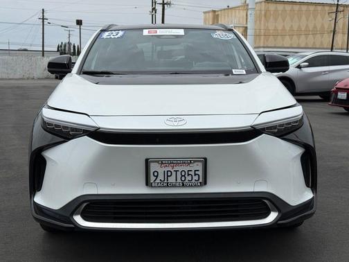 Wind Chill Pearl 2023 Toyota bZ4X Limited