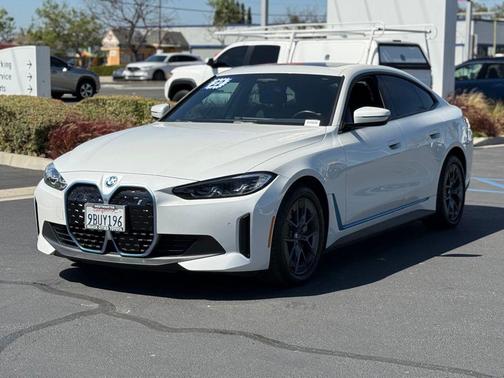 Mineral White Metallic 2022 BMW i4 Gran Coupe eDrive40