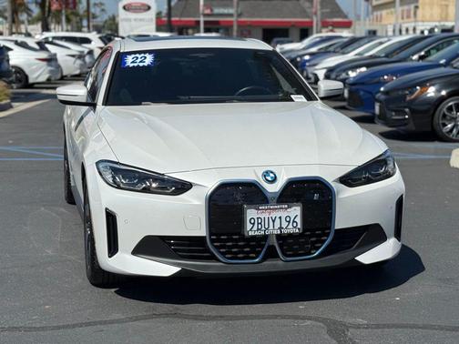 Mineral White Metallic 2022 BMW i4 Gran Coupe eDrive40
