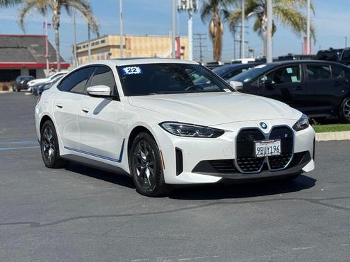Mineral White Metallic 2022 BMW i4 Gran Coupe eDrive40