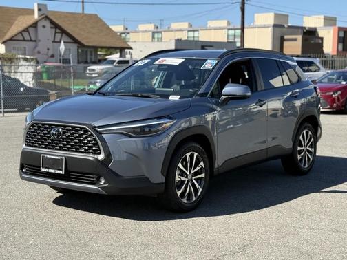 2024 Toyota Corolla Cross XLE