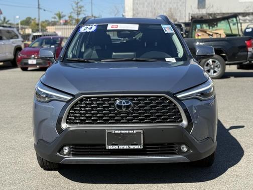 2024 Toyota Corolla Cross XLE