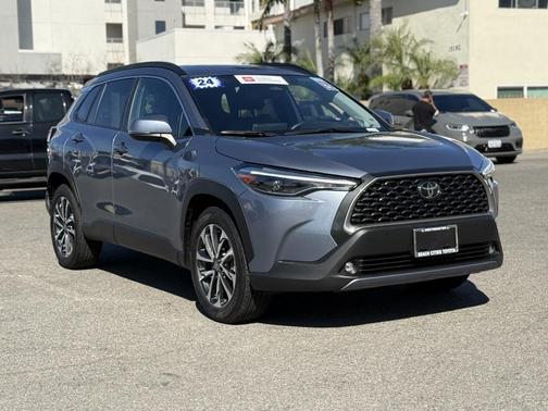 2024 Toyota Corolla Cross XLE