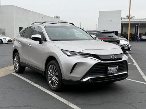 2023 Toyota Venza XLE