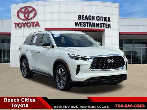 Majestic White 2025 INFINITI QX60 Luxe