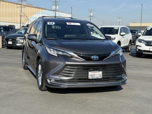 2024 Toyota Sienna Limited
