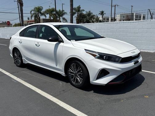 Snow White Pearl 2023 Kia Forte GT-Line