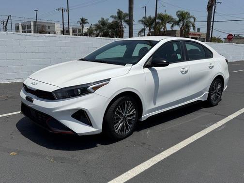 Snow White Pearl 2023 Kia Forte GT-Line
