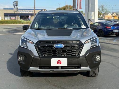 Ice Silver Metallic 2024 Subaru Forester Wilderness