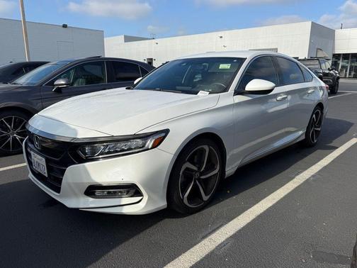Platinum White Pearl 2019 Honda Accord Sport