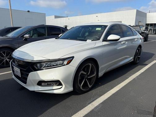 Platinum White Pearl 2019 Honda Accord Sport