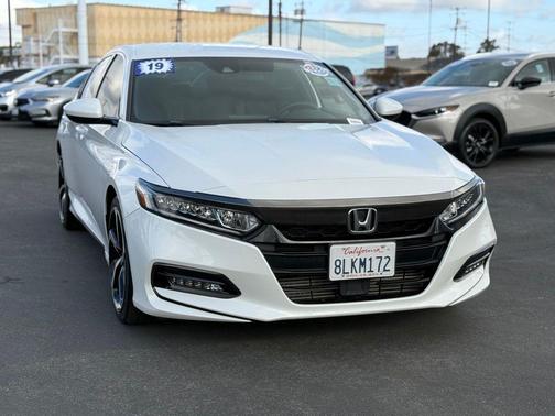 Platinum White Pearl 2019 Honda Accord Sport