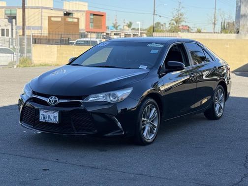 2017 Toyota Camry SE