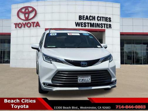 Wind Chill Pearl 2025 Toyota Sienna Limited
