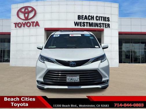 Wind Chill Pearl 2025 Toyota Sienna Limited