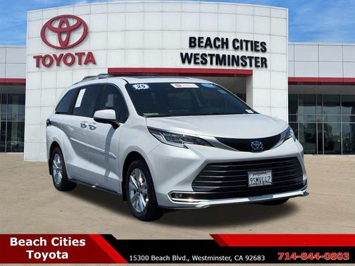 Wind Chill Pearl 2025 Toyota Sienna Limited