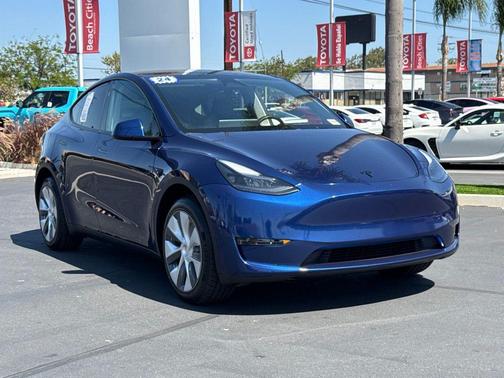 Blue 2024 Tesla Model Y Long Range Single Motor Rear-Wheel Drive
