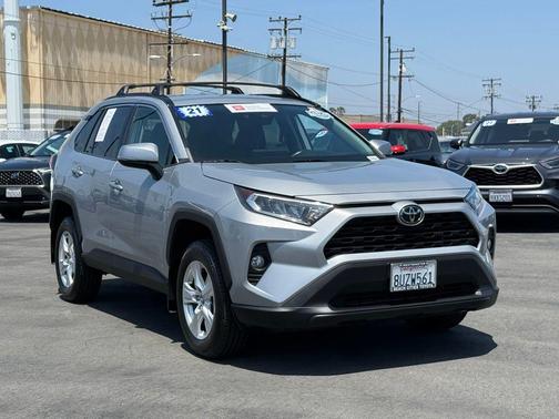 Silver Sky Metallic 2021 Toyota RAV4 XLE