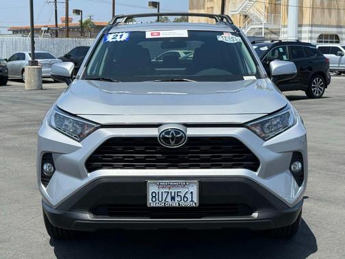 Silver Sky Metallic 2021 Toyota RAV4 XLE