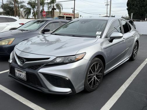 2023 Toyota Camry SE