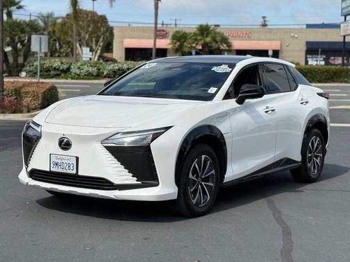 Eminent White Pearl 2024 Lexus RZ 300e Premium