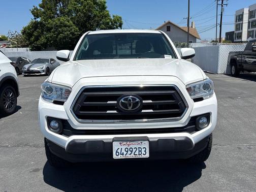 Super White 2020 Toyota Tacoma SR5