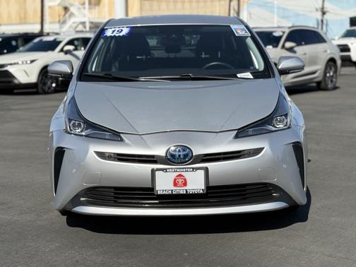 2019 Toyota Prius XLE