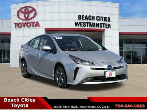 2019 Toyota Prius XLE