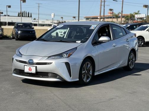 2019 Toyota Prius XLE