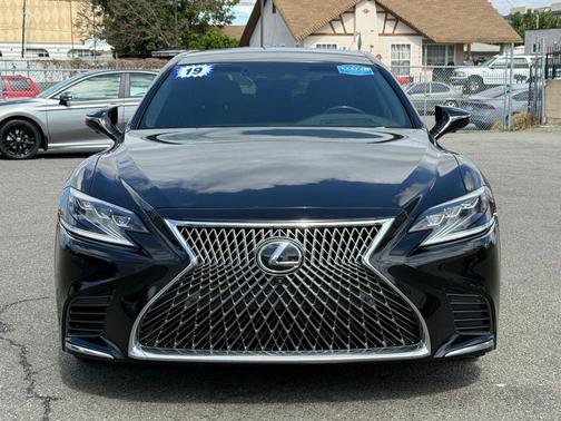 Obsidian 2019 Lexus LS 500 Base