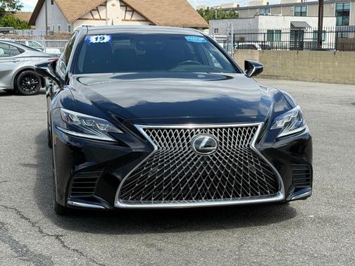Obsidian 2019 Lexus LS 500 Base