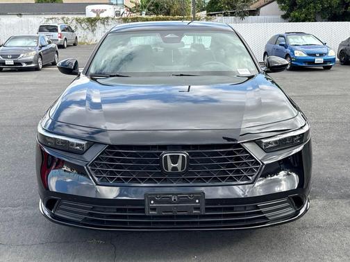 Crystal Black Pearl 2025 Honda Accord Hybrid Sport-L