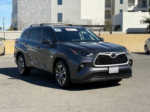 2023 Toyota Highlander XLE