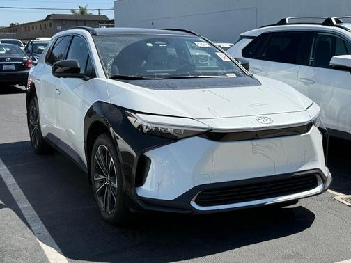 Wind Chill Pearl 2023 Toyota bZ4X Limited