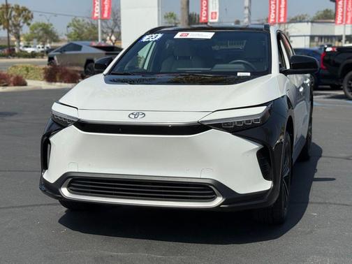 Wind Chill Pearl 2023 Toyota bZ4X Limited