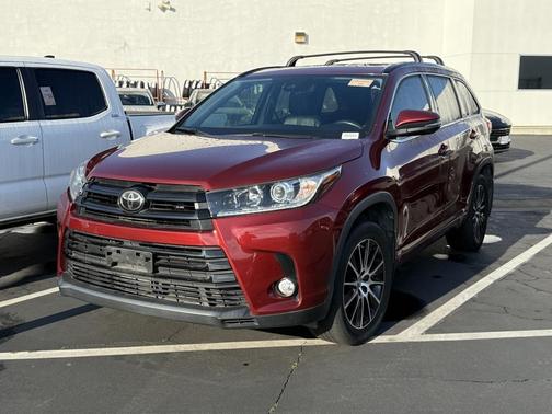 2018 Toyota Highlander SE