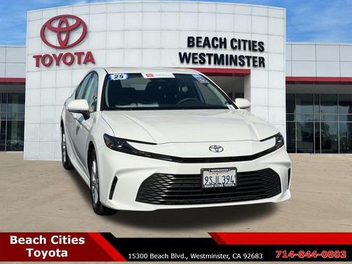 2025 Toyota Camry LE