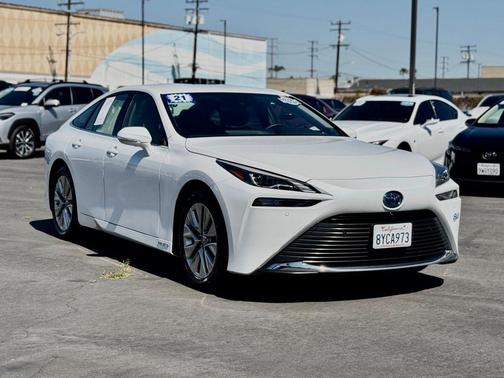Oxygen White 2021 Toyota Mirai Base