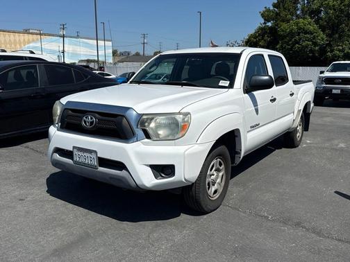 Super White 2013 Toyota Tacoma Base