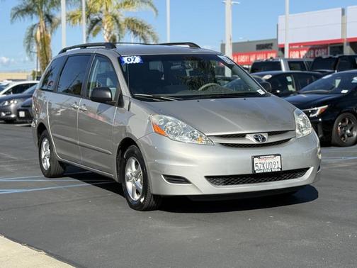 2007 Toyota Sienna LE