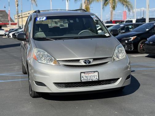 2007 Toyota Sienna LE